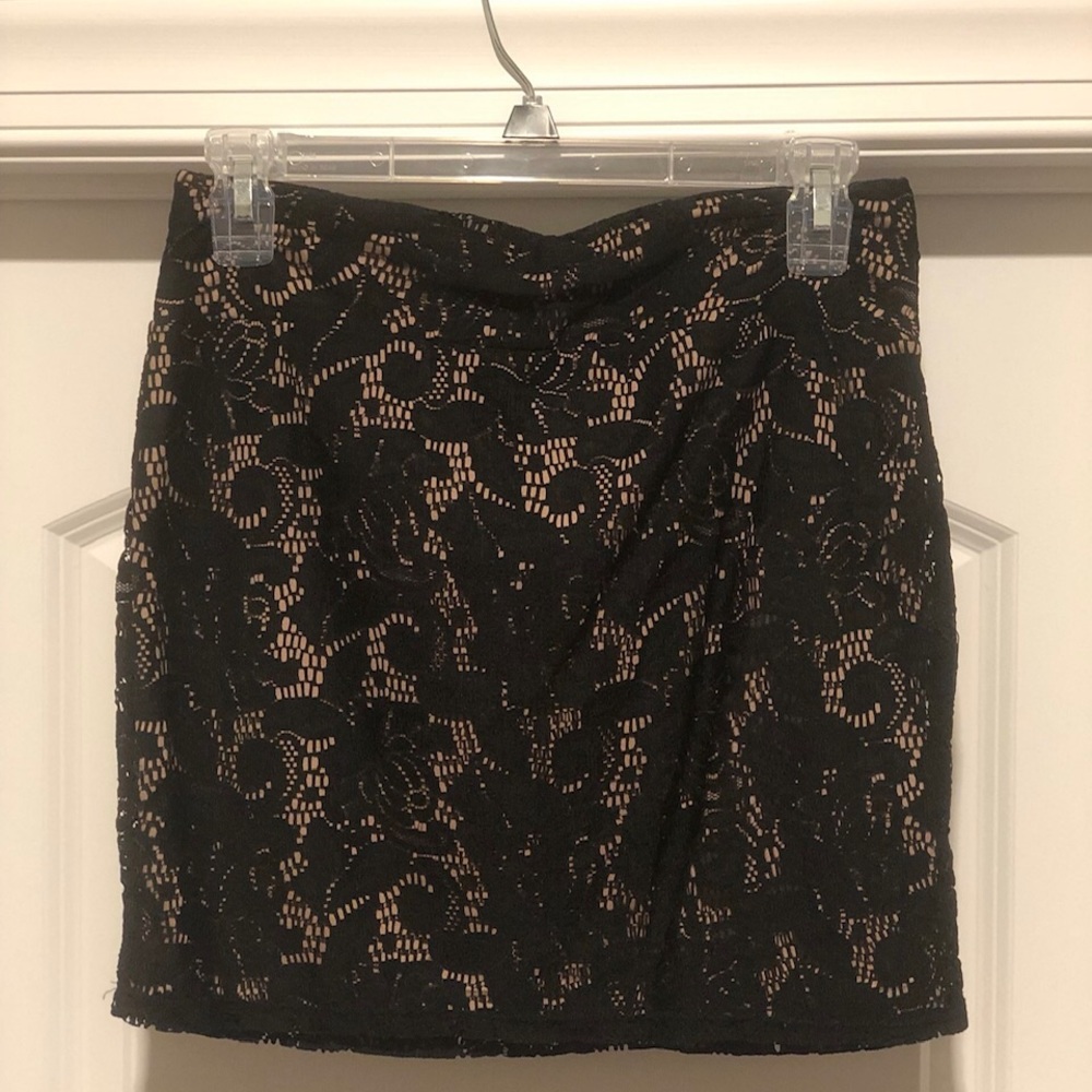 Nude Lace skirt